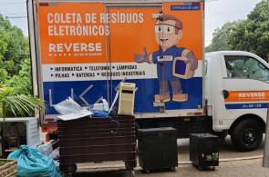 Instituto Ivoti realiza descarte de resíduos eletrônicos com a empresa Reverse