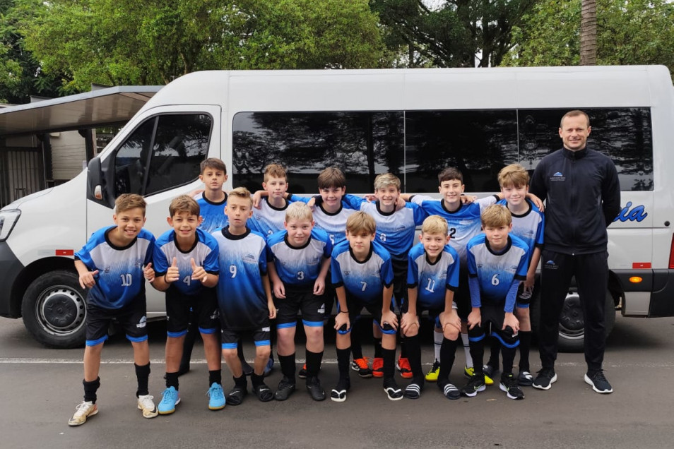 Equipe do Instituto Ivoti participa do Torneio de Futsal Pré-Mirim