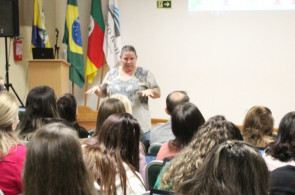 A Faculdade Instituto Ivoti promoveu uma Formação Continuada para professores de São José do Hortêncio