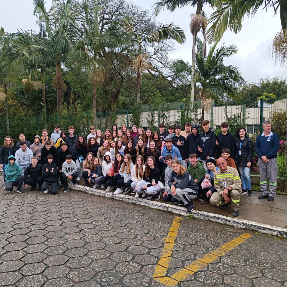 Passeio para Santa Catarina marca despedida do Ensino Fundamental das turmas de 9º ano