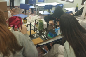 Estudantes do Ensino Médio criam maquetes com tecnologia limpa nas aulas de Química Ambiental