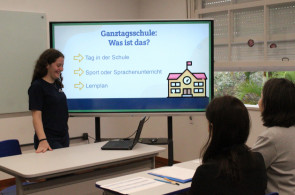Estudantes realizam provas de expressão oral para finalizar avaliação do Deutsches Sprachdiplom