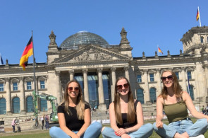 Acadêmicas do Ensino Superior se preparam para as provas finais e visitam Berlim