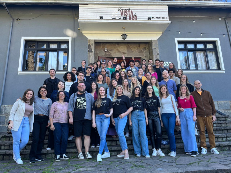 Acadêmicos do Curso de Letras Português e Alemão têm dia de integração em Gramado