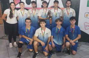 Equipe de Voleibol Masculina do Instituto Ivoti conquista 2º lugar na Copa Polvo União 2023