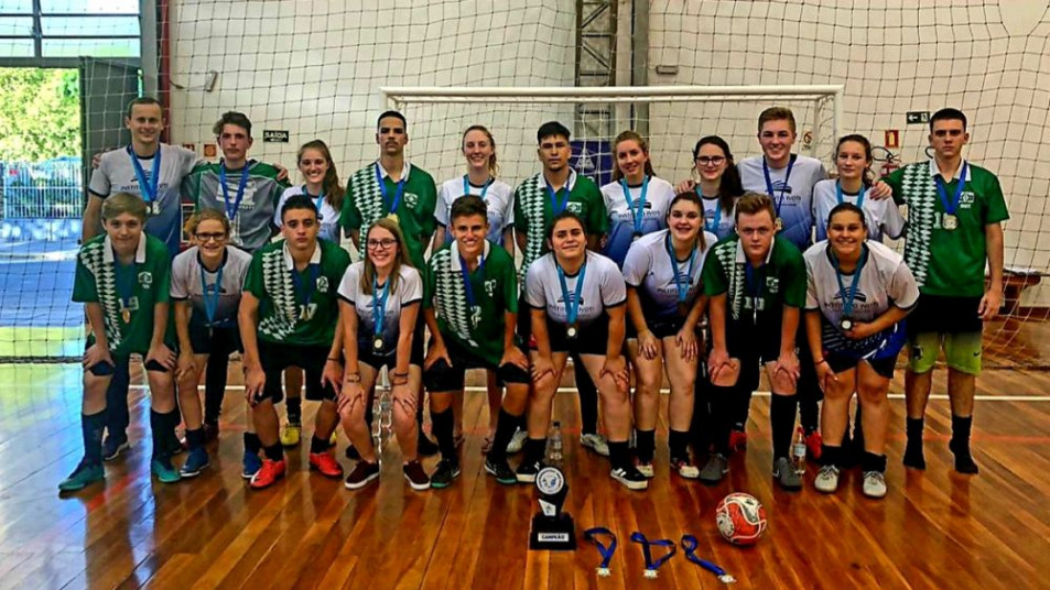 Instituto Ivoti vai 2 vezes ao pódio no Torneio Meridional de Futsal
