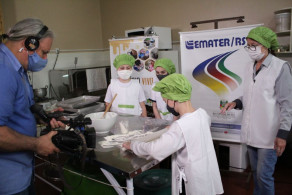 Alunos do 5º ano participam do programa de TV Rio Grande Rural da Emater