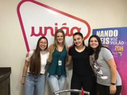 Estudantes do Curso Normal divulgam projeto de Araucárias na Rádio União