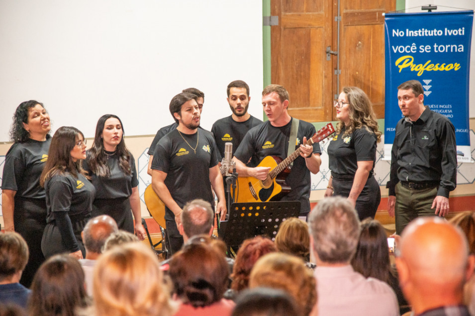 Instituto Ivoti leva concerto da Camerata Ivoti e do Grupo Harmoniza para Rio Pardo