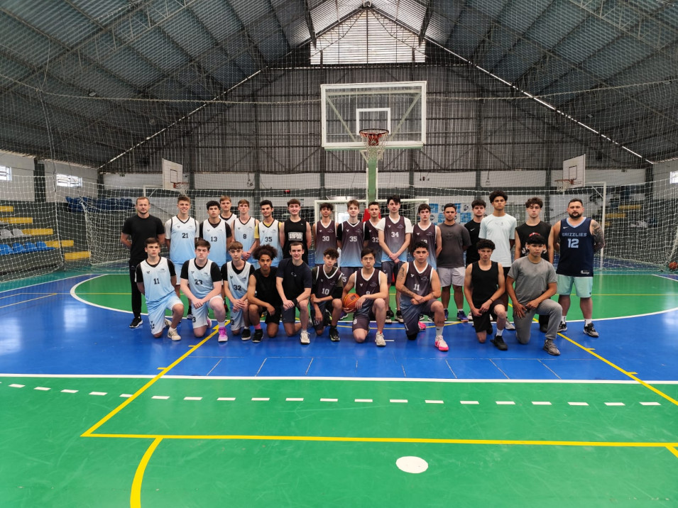 Estudantes do Instituto Ivoti participam do Campeonato Municipal de Basquete 3x3