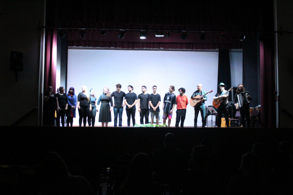 Acadêmicos do Curso de Licenciatura em Música apresentam musical “O sonho de um viajante”