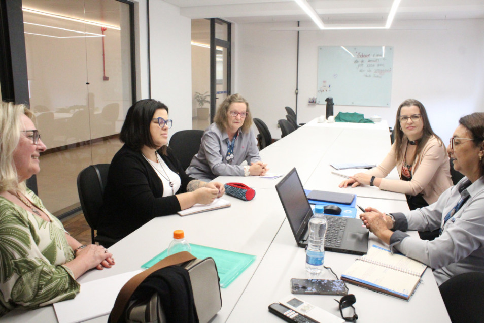 Faculdade Instituto Ivoti recebe equipe gestora do município de Taquara