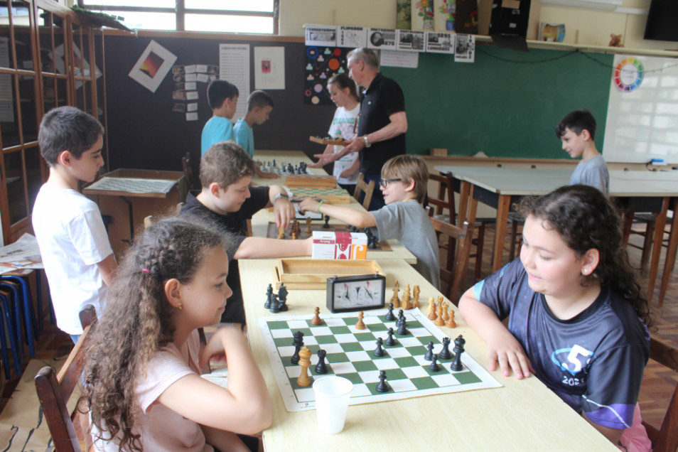 Estudantes do Instituto Ivoti participam de Torneio de Encerramento de Xadrez