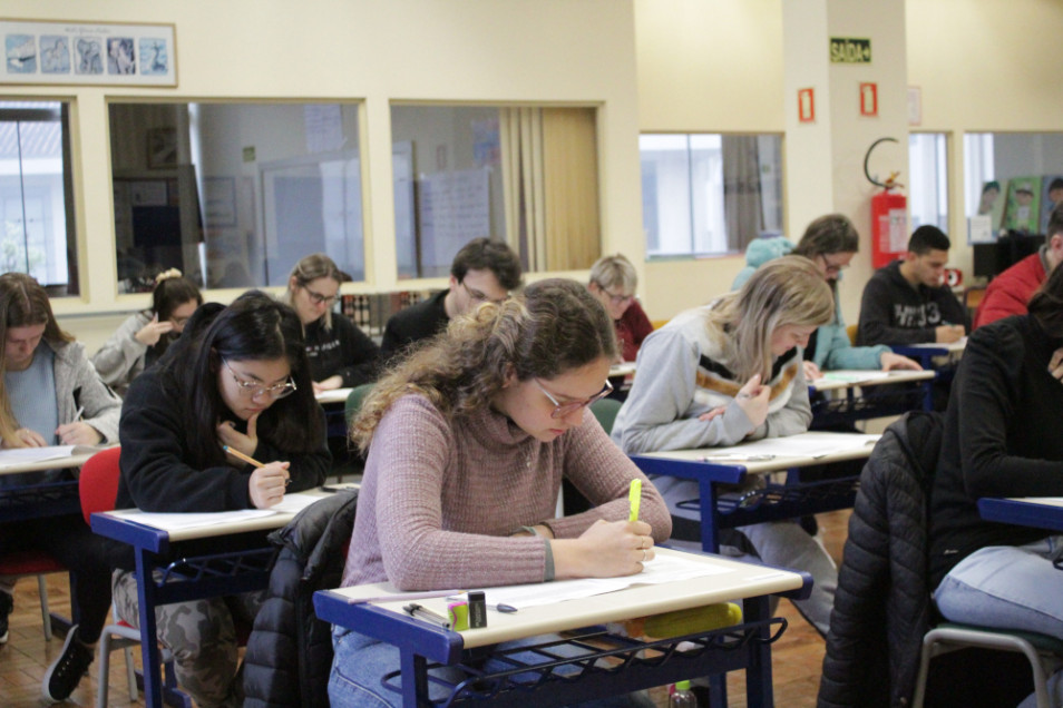 Mais de 50 estudantes realizam provas de proficiência em Língua Alemã no Instituto Ivoti