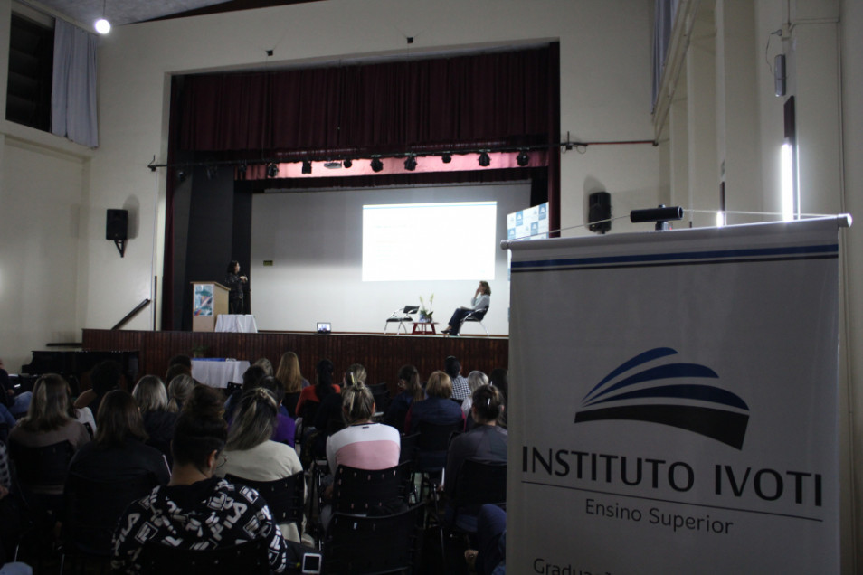 Painel do Instituto Ivoti abre discussão sobre o tema A Ciência do Aprendizado