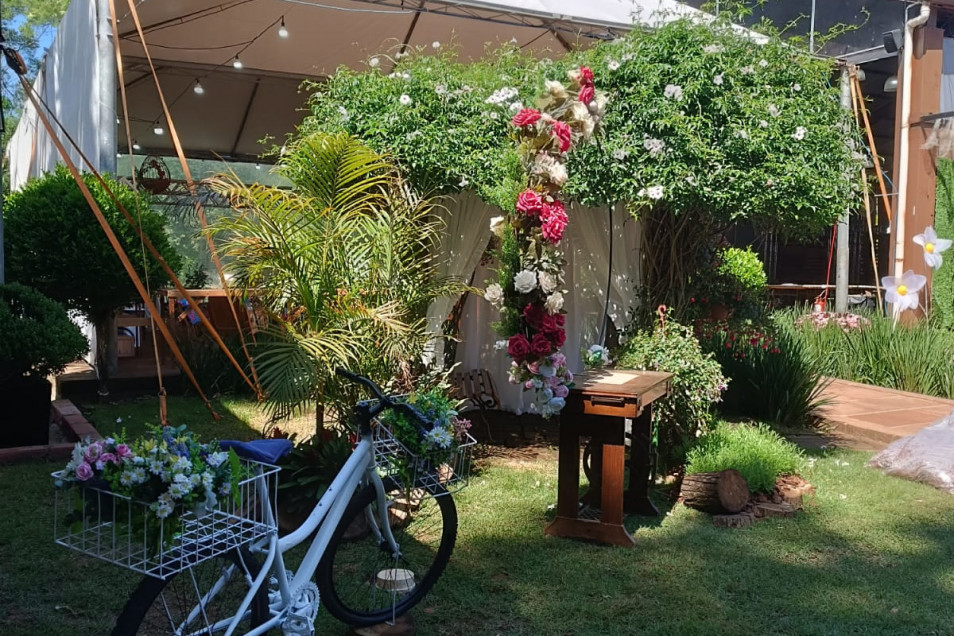 Feira das Flores terá estande do Instituto Ivoti com a temática História das Flores