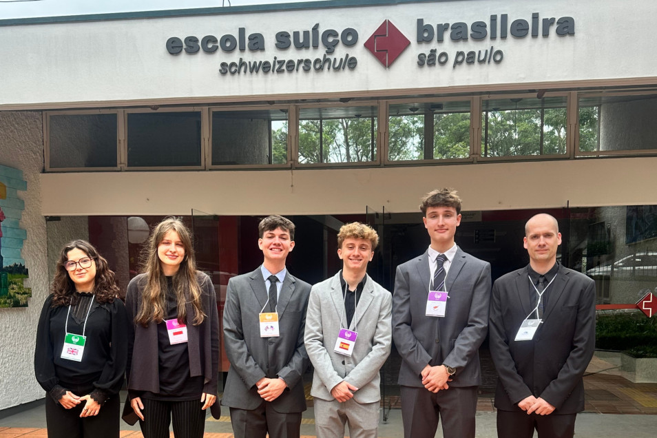 Estudantes do Instituto Ivoti vão para São Paulo participar de evento do Model United Nations