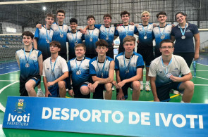 Equipes de vôlei do Instituto Ivoti participam do Torneio Municipal Adulto