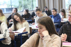 Estudantes do Instituto Ivoti participam de simulados de preparação para o ENEM