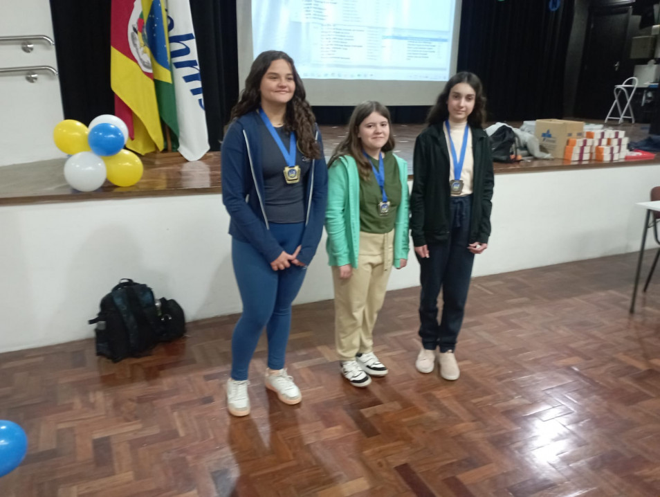 Estudantes do Instituto Ivoti se classificam para a final da ONASE no xadrez